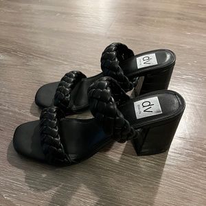 Dolce Vita Size 7.5 Black Heels